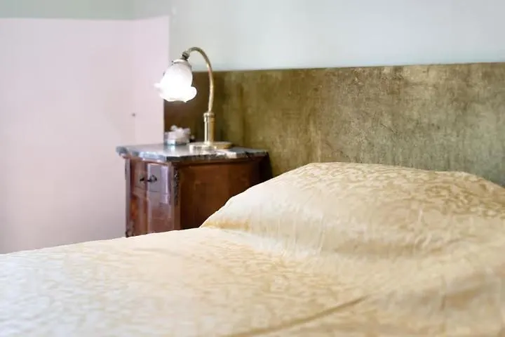 Holiday Home - Centre, Lake, 10' Car - Free Parking Self Check-In Airco Varese Apartamento